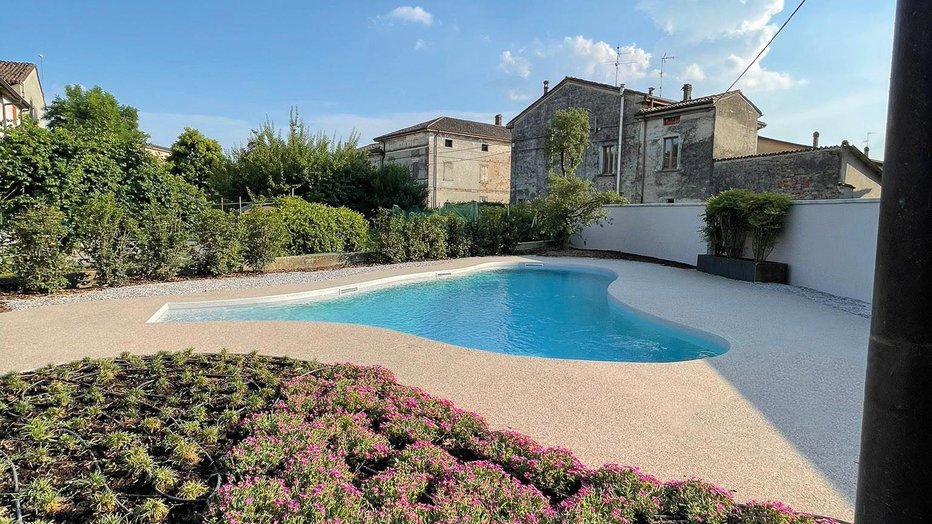 Stone Pool - Sivit Design